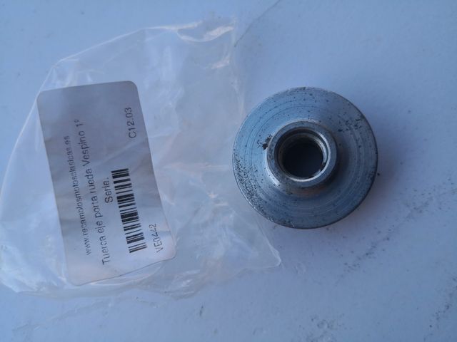 Tuerca eje portarueda Vespino 12mm