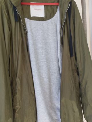 Cazadora verde militar ligera