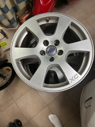 Llantas de 17’ volvo 