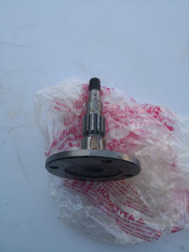 Eje portarueda VESPINO