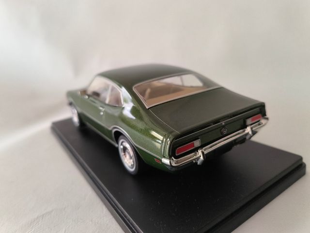 Ford Maverick Escala 1:24 19cm Nuevo.