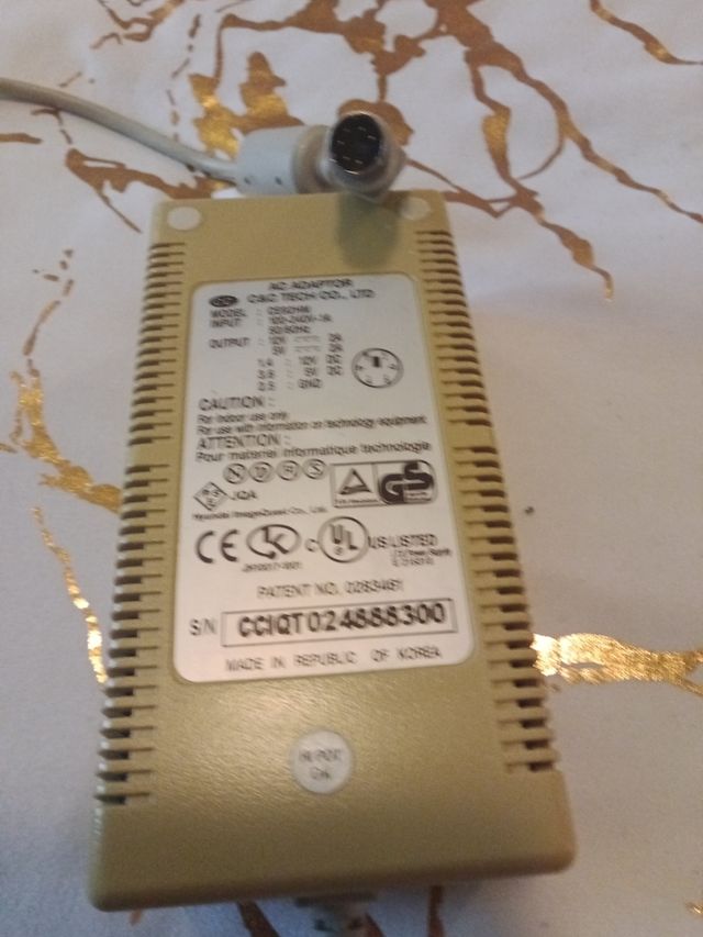 Adaptador CA Tech Co., Ltd