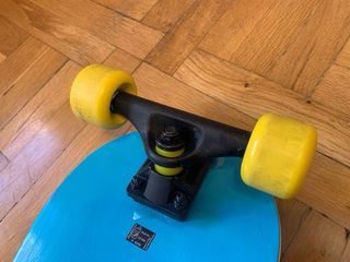 Skateboard completo Play 120 Skate Decathlon. Para niños de 3 a 7 años