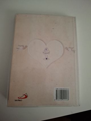 Nuevo Testamento: Recuerdo de mi Primera Comunión