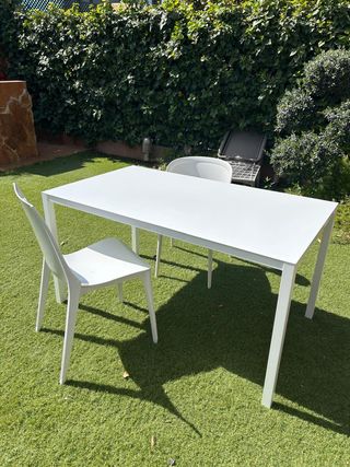 MESA DE EXTERIOR