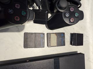 PS2 Slim negra. Consola completa