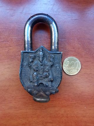Candado antiguo Asiático .