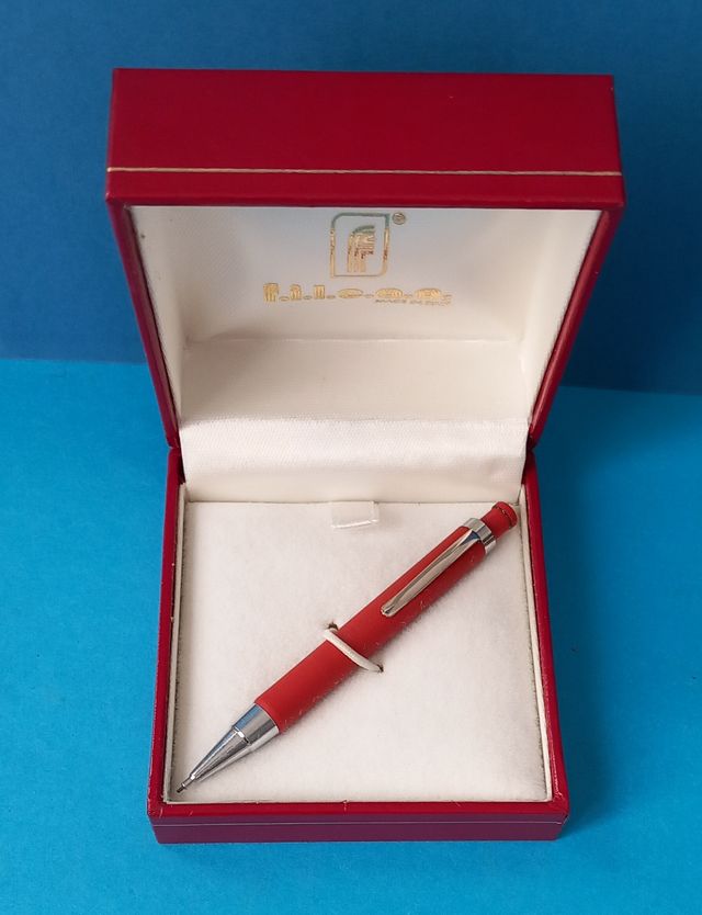 Portaminas de coleccion vintage  Filcao rojo