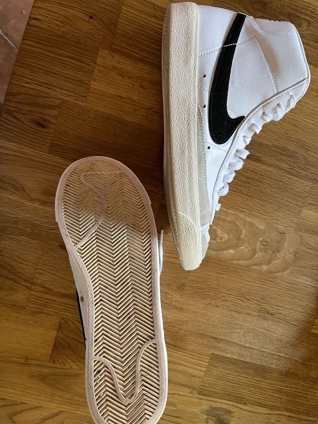 Nike Blazer Mid '77 - Blancas y Negras VERDADERAS