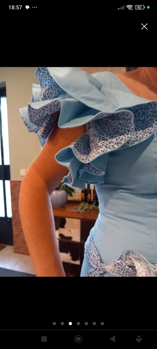 Vestido Sevillana azul celeste con flores azulonas