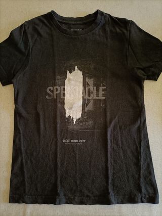 2 camisetas Pull Bear. Talla S. Negra blanca