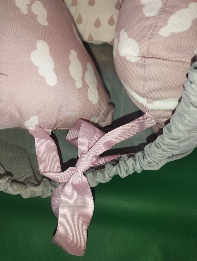Nido bebé Uzturre rosa empolvado