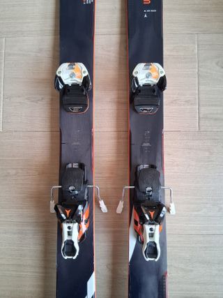 Tablas de esquí con fijaciones