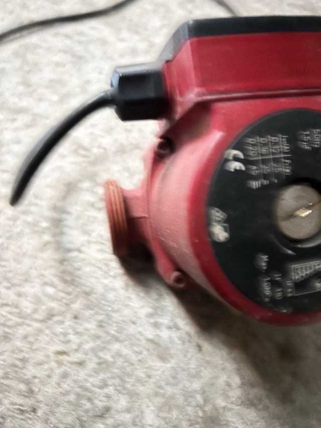 Bomba circuladora Grundfos 25 40 130