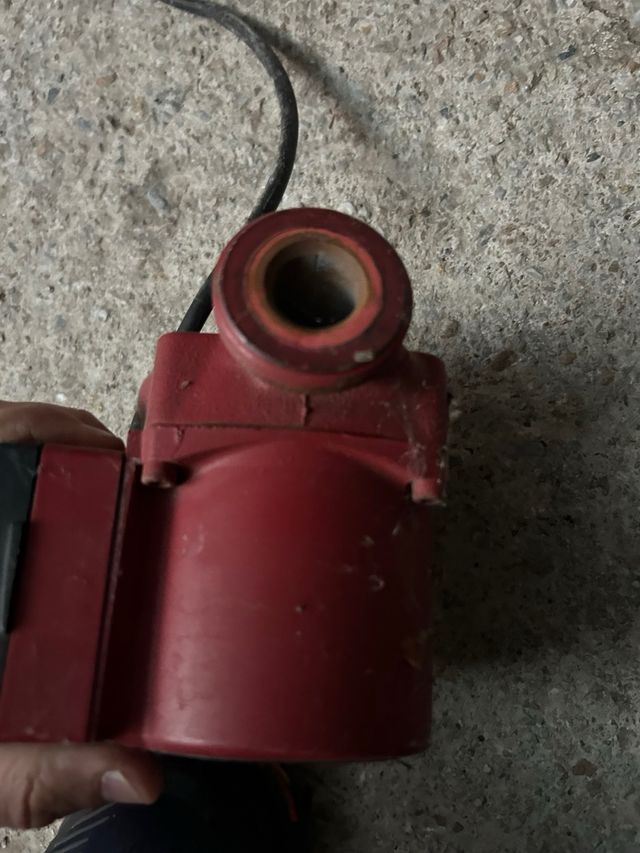 Bomba circuladora Grundfos 25 40 130