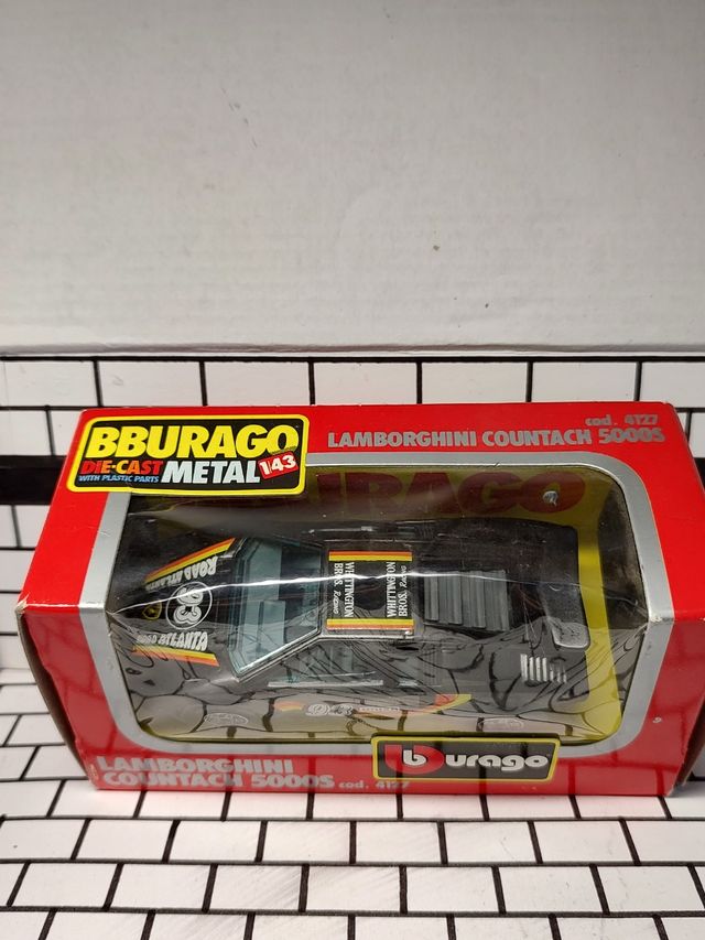 Bburago Lamborghini Countach 5000S 1:43