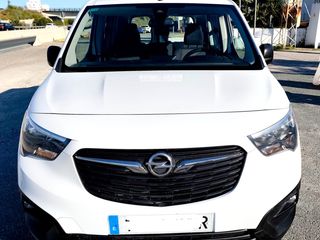 Opel Combo 5 PLAZAS 102CV MUY NUEVA 