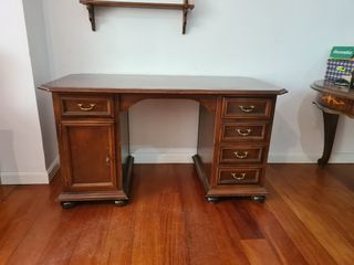 Escritorio madera antiguo