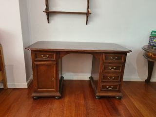 Escritorio madera antiguo