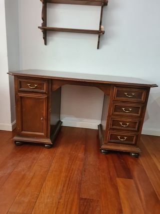 Escritorio madera antiguo