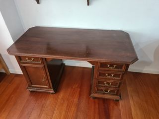 Escritorio madera antiguo