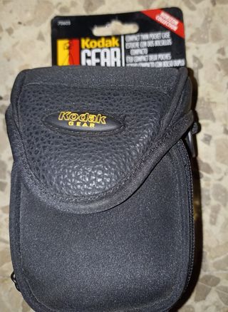 LAS 3 FUNDAS PARA CAMARAS  DIGITALES por 6€