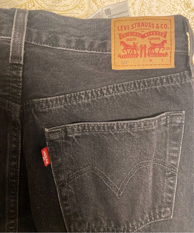 Levi's 501 Gris Mujer - Pantalones