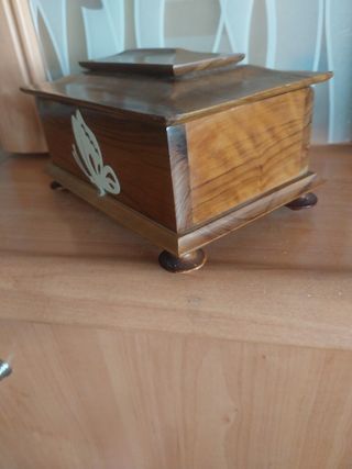 CAJA DE MADERA