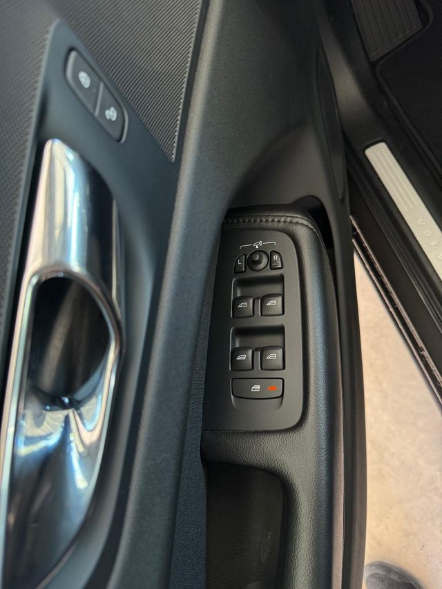 Volvo XC60 D4 190Cv 2019