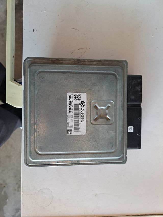 Centralita passat 5wp45500 af