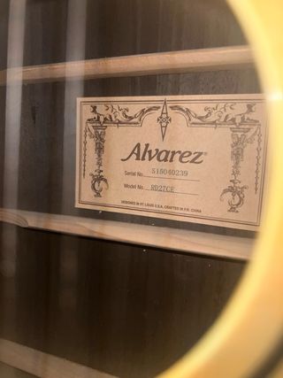 Guitarra Acústica Álvarez