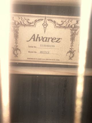 Guitarra Acústica Álvarez