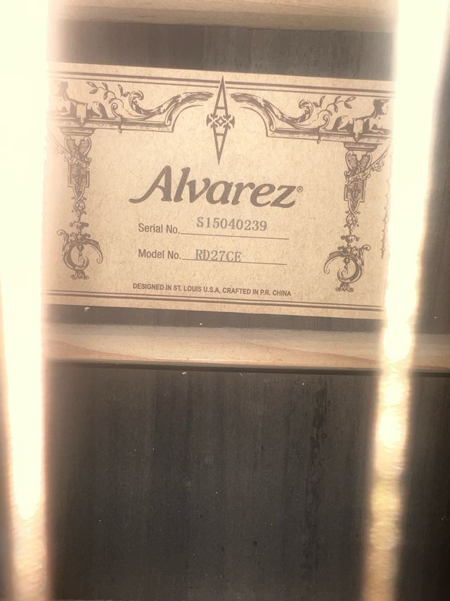 Guitarra Acústica Álvarez