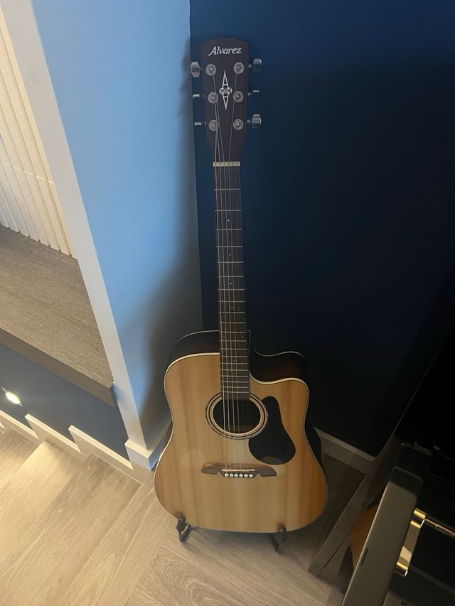 Guitarra Acústica Álvarez