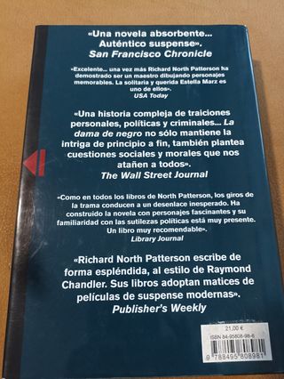 La dama de negro/ The Lady in Black (Spanish Ed...