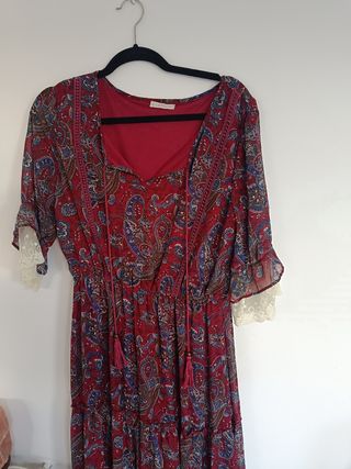Vestido largo rojo y azul paisley