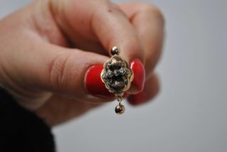 Antiguos pendientes de oro