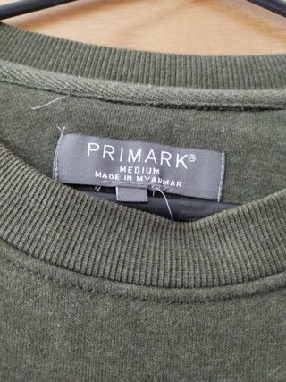 Sudadera Primark verde militar