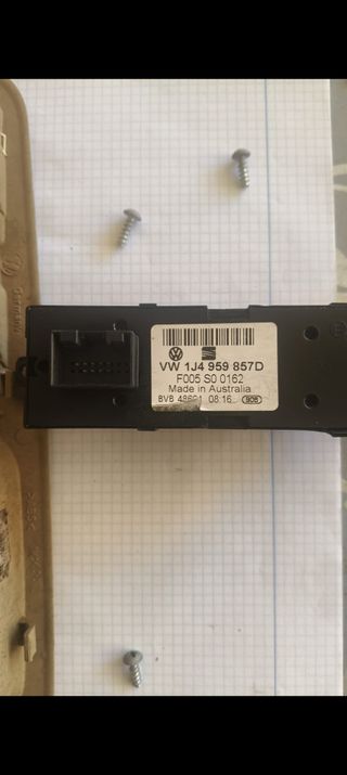 Mandos Elevalunas  VW passat  año 2004.
