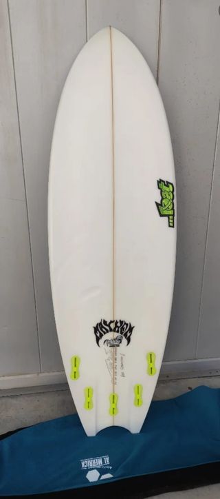 Tabla Surf Lost 5.6 29L-maniobra olas pequeñas