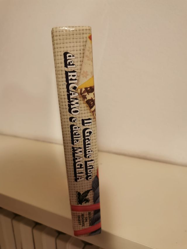 Il Grande Libro Del Ricamo E Della Maglia. Guida C