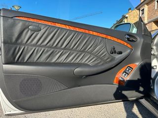 Mercedes-Benz  CLK 320 IMPECABLE!!