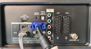 TV LG 32” LCD com Crhomecast