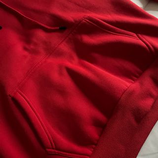 SUDADERA ROJA CON CAPUCHA Talla S/34-36