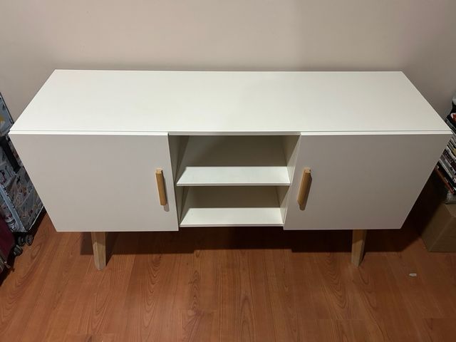 Aparador blanco y madera - Decoración