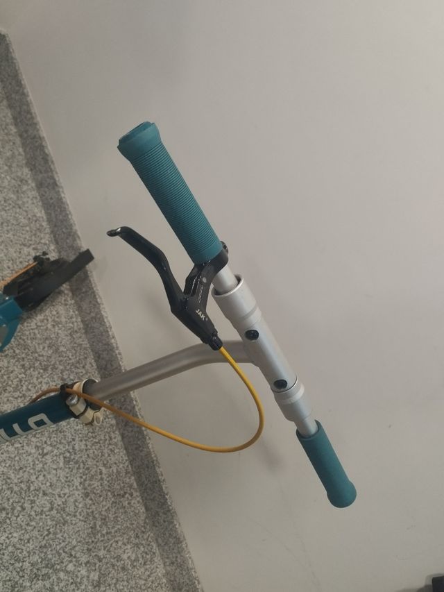 Patinete Apolo con freno de disco