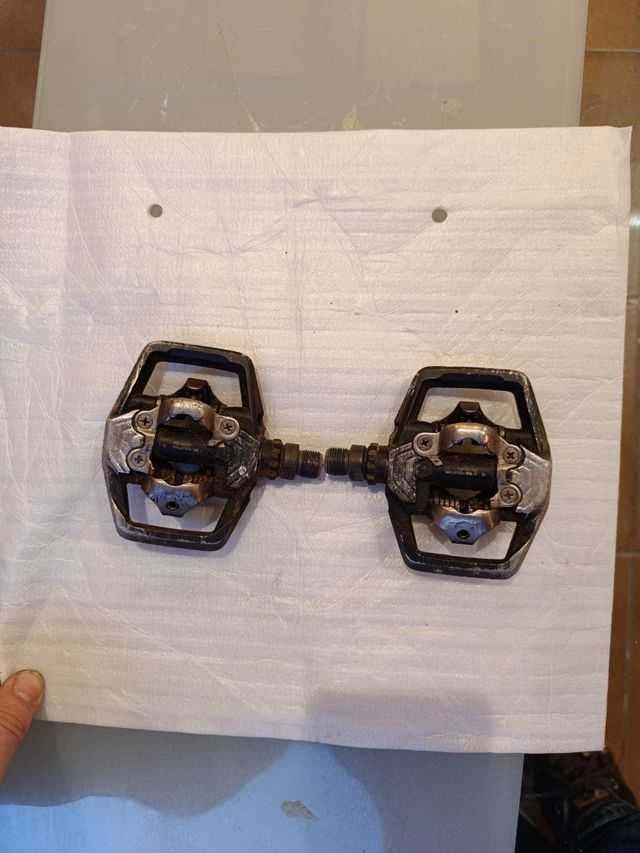 Pedales Shimano PD-ME700