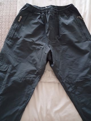 Pantalón Adidas gris - chándal. Talla L US