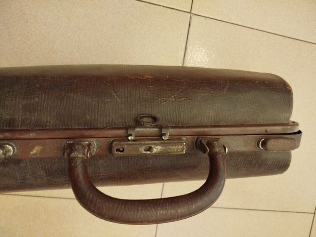 Maletín médico antiguo