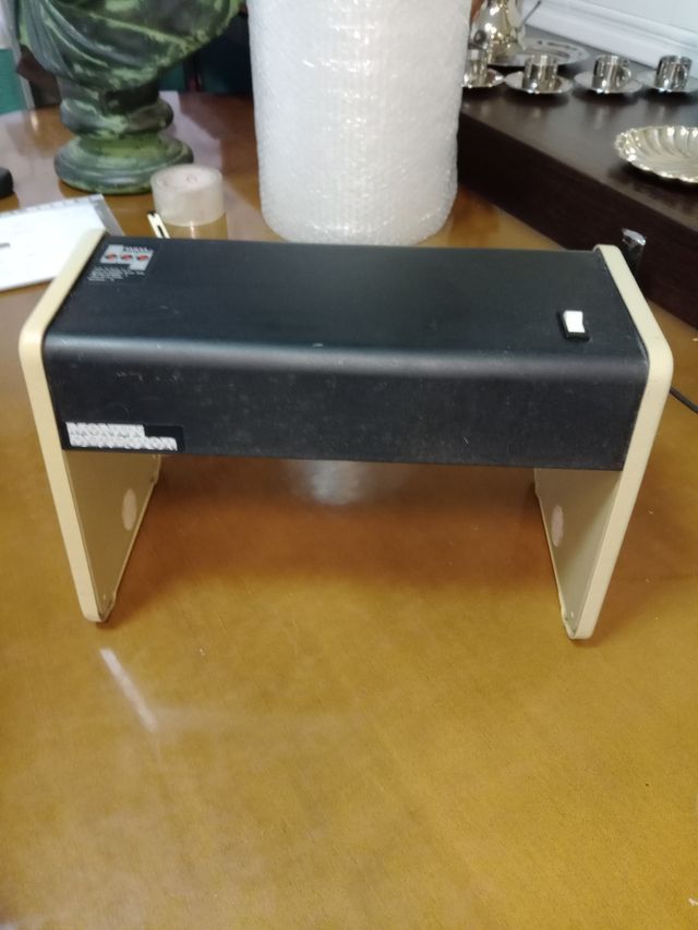 Detector de billetes antiguo